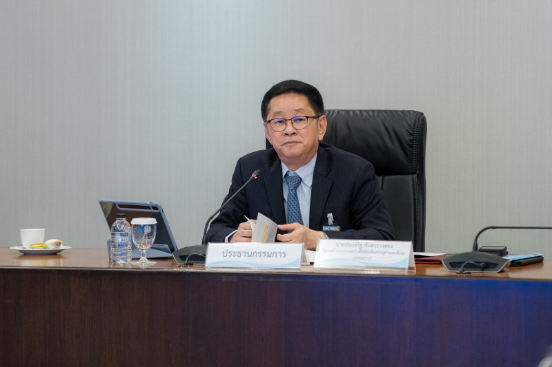 รมว.ดีอี ถกบอร์ดดีอี  เดินหน้า